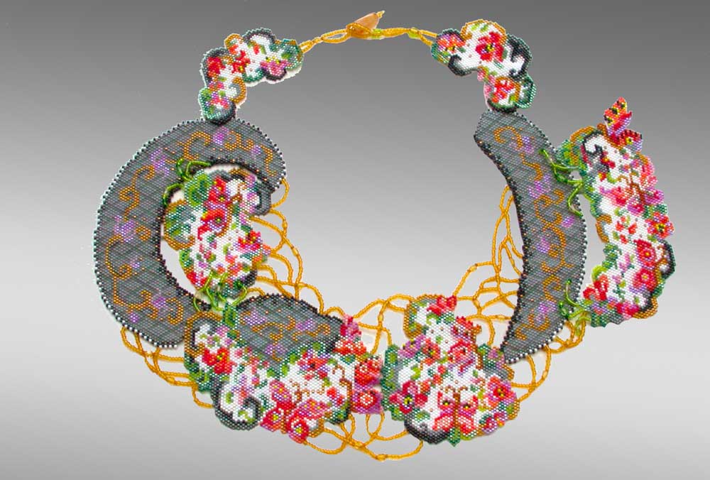 Sharmini Wirasekara Garden Necklace beadwork artist